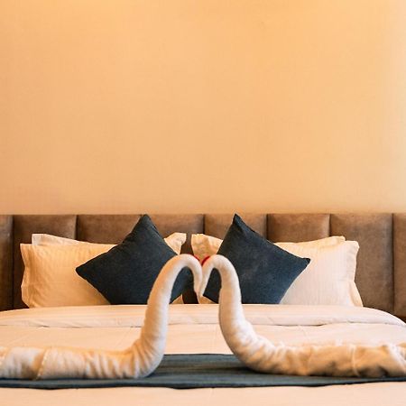 Hotel Kamrupa グワーハーティー エクステリア 写真